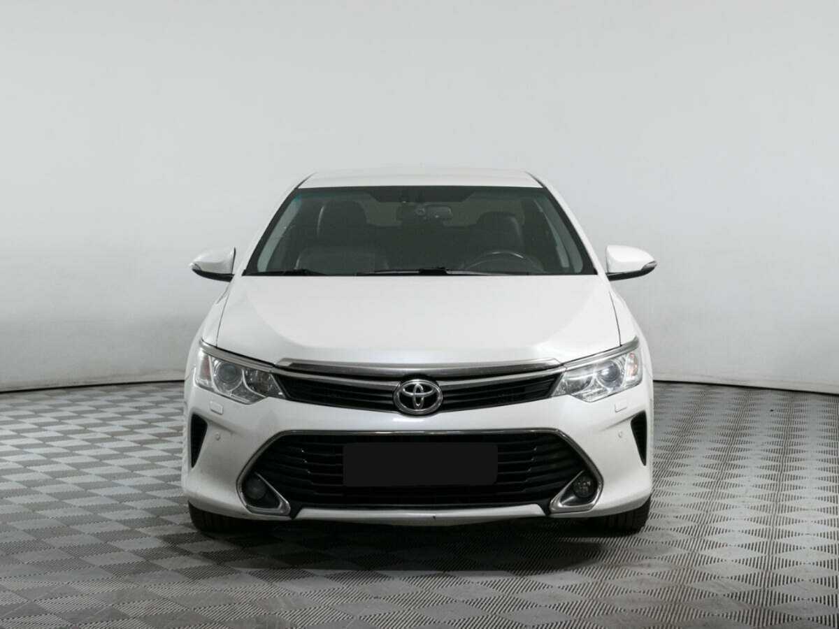 Toyota Camry б/у, 2017, Автоматическая. Фото: #1