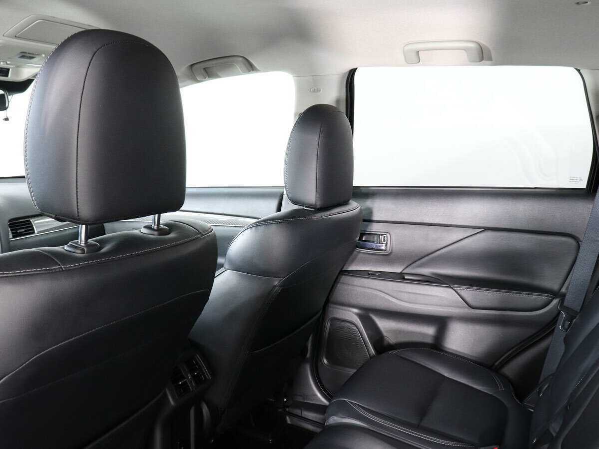 Mitsubishi Outlander б/у, 2022, Вариатор. Фото: #11