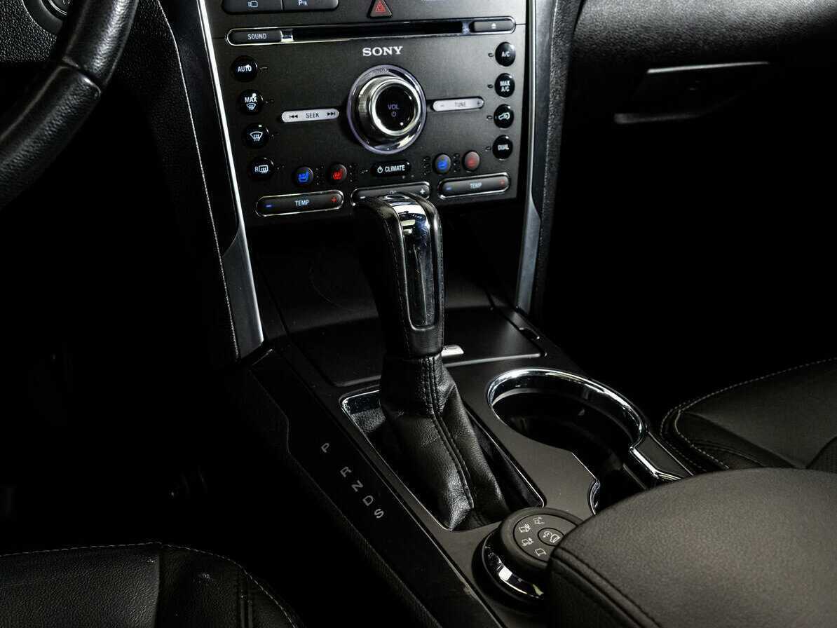 Ford Explorer б/у, 2017, Автоматическая. Фото: #11