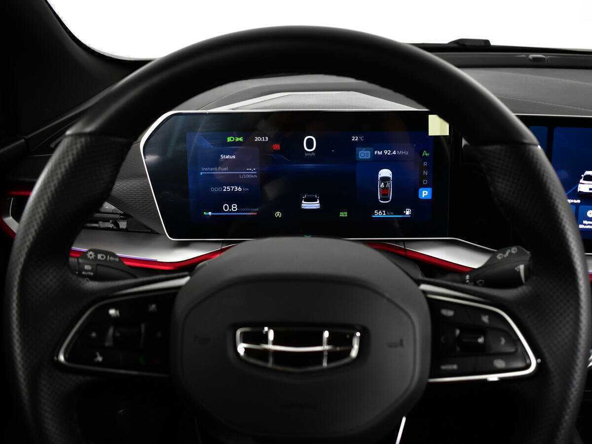 Geely Coolray б/у, 2023, Роботизированная. Фото: #10