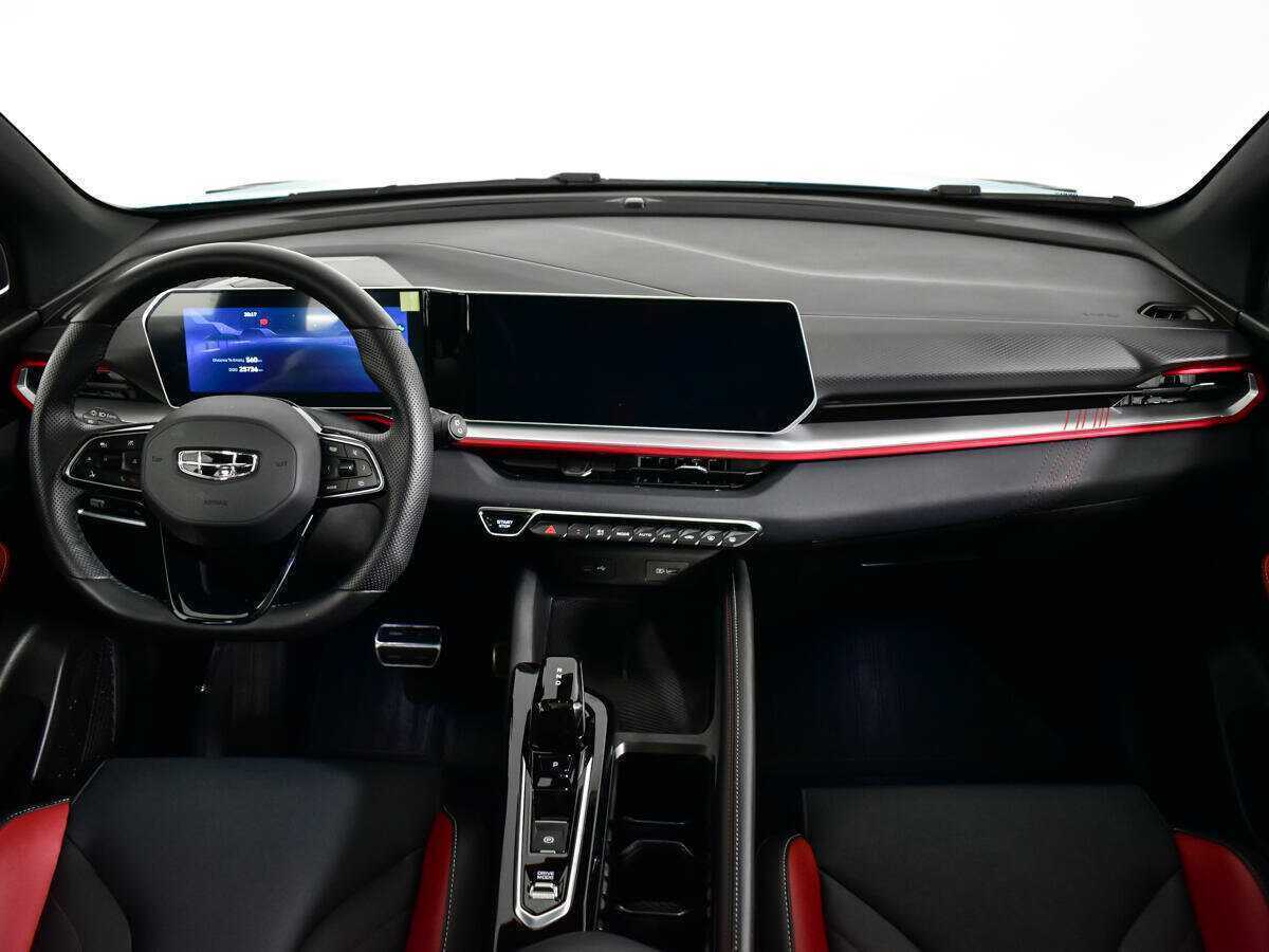 Geely Coolray б/у, 2023, Роботизированная. Фото: #11