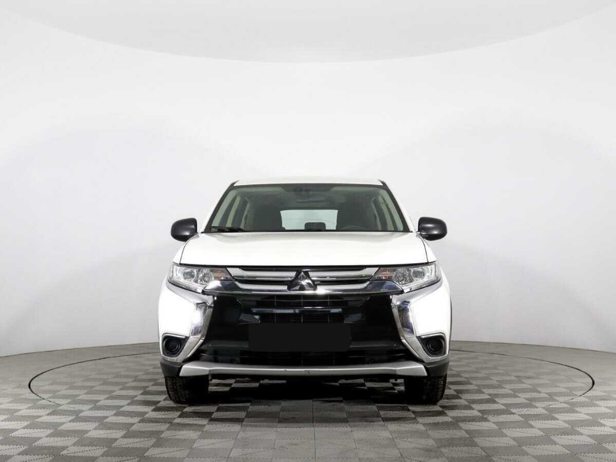 Mitsubishi Outlander б/у, 2018, Вариатор. Фото: #1