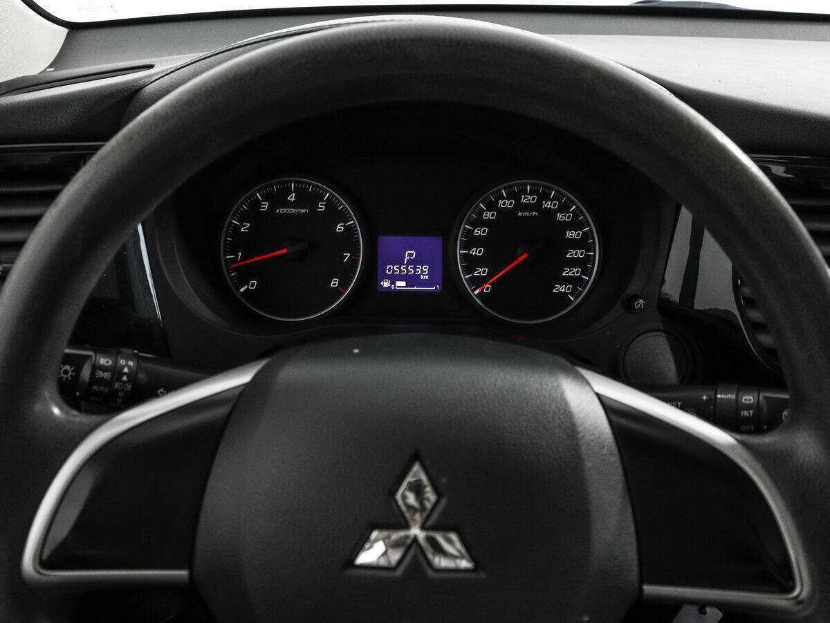 Mitsubishi Outlander б/у, 2018, Вариатор. Фото: #14