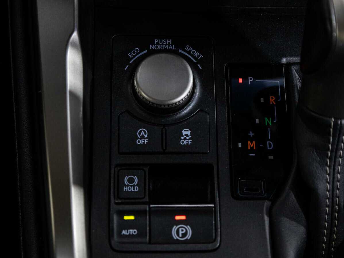 Lexus NX б/у, 2015, Вариатор. Фото: #12