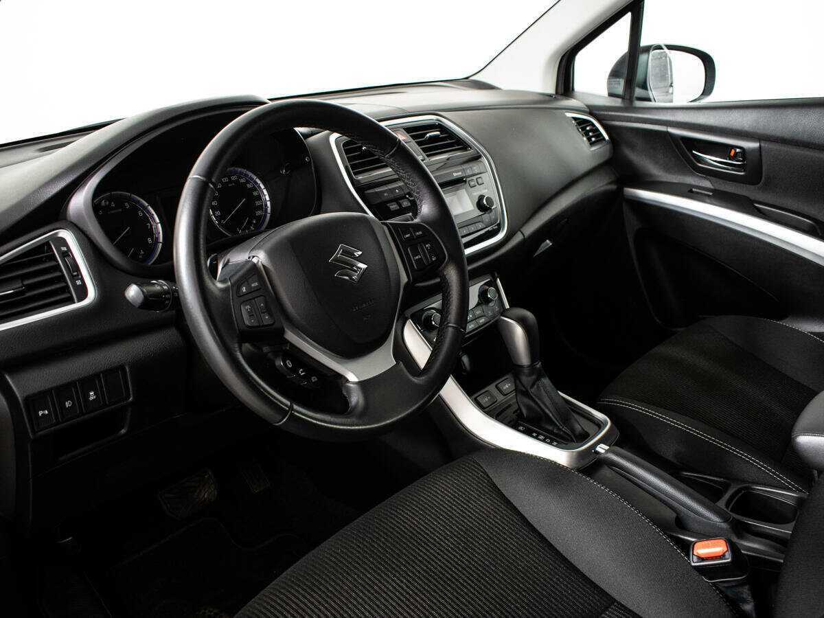 Suzuki SX4 б/у, 2020, Автоматическая. Фото: #12