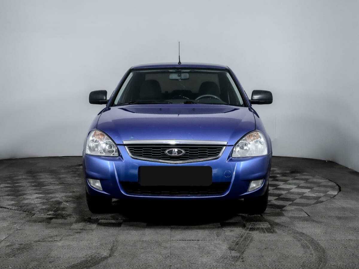 Lada (ВАЗ) Priora б/у, 2017, Механическая. Фото: #1