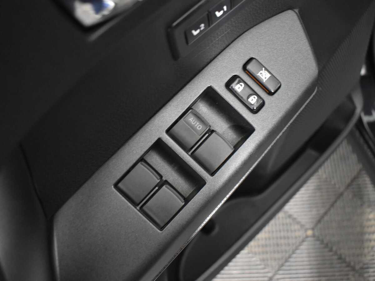 Toyota RAV4 б/у, 2018, Автоматическая. Фото: #8