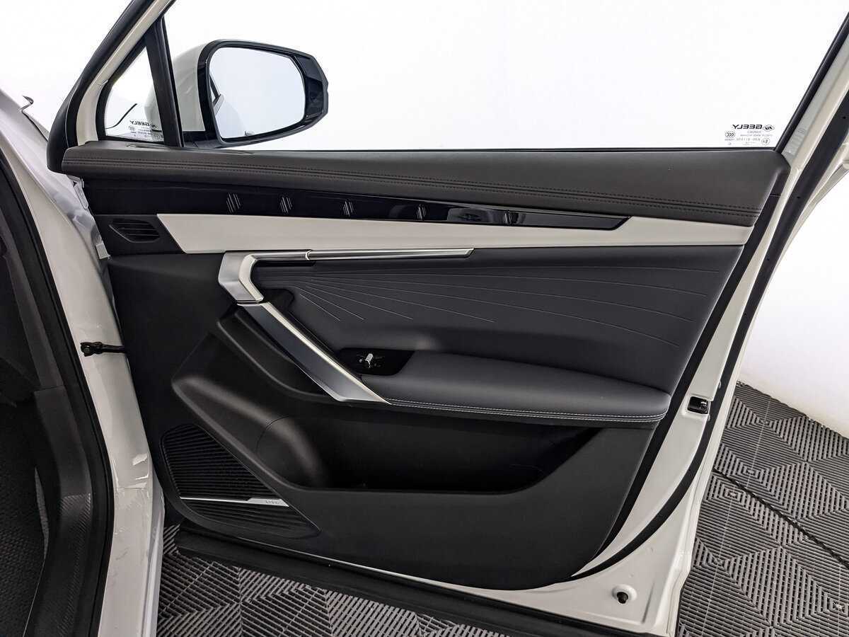 Geely Atlas б/у, 2024, Роботизированная. Фото: #18