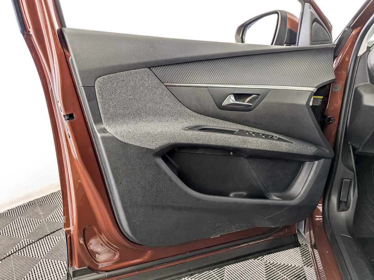 Peugeot 3008 б/у, 2017, Автоматическая. Фото: #14