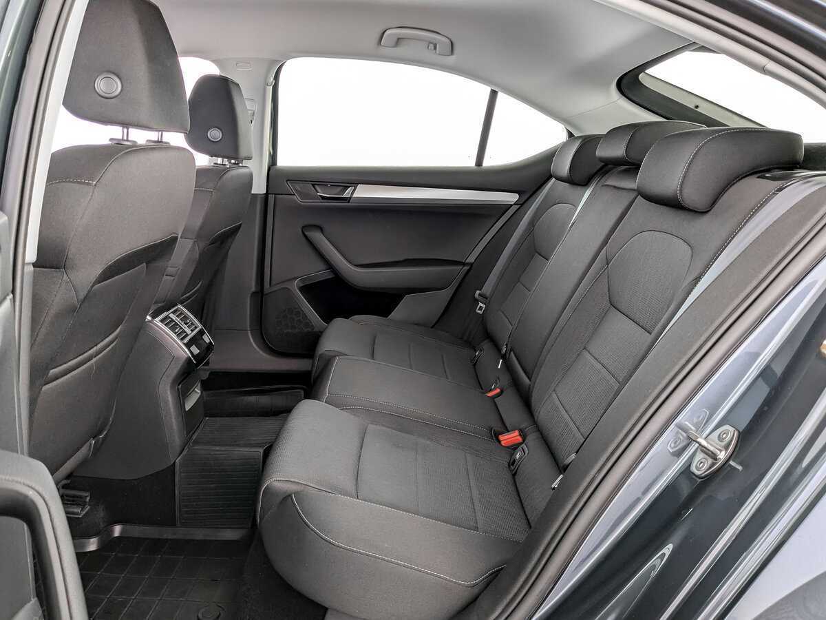 Skoda Superb б/у, 2018, Роботизированная. Фото: #9