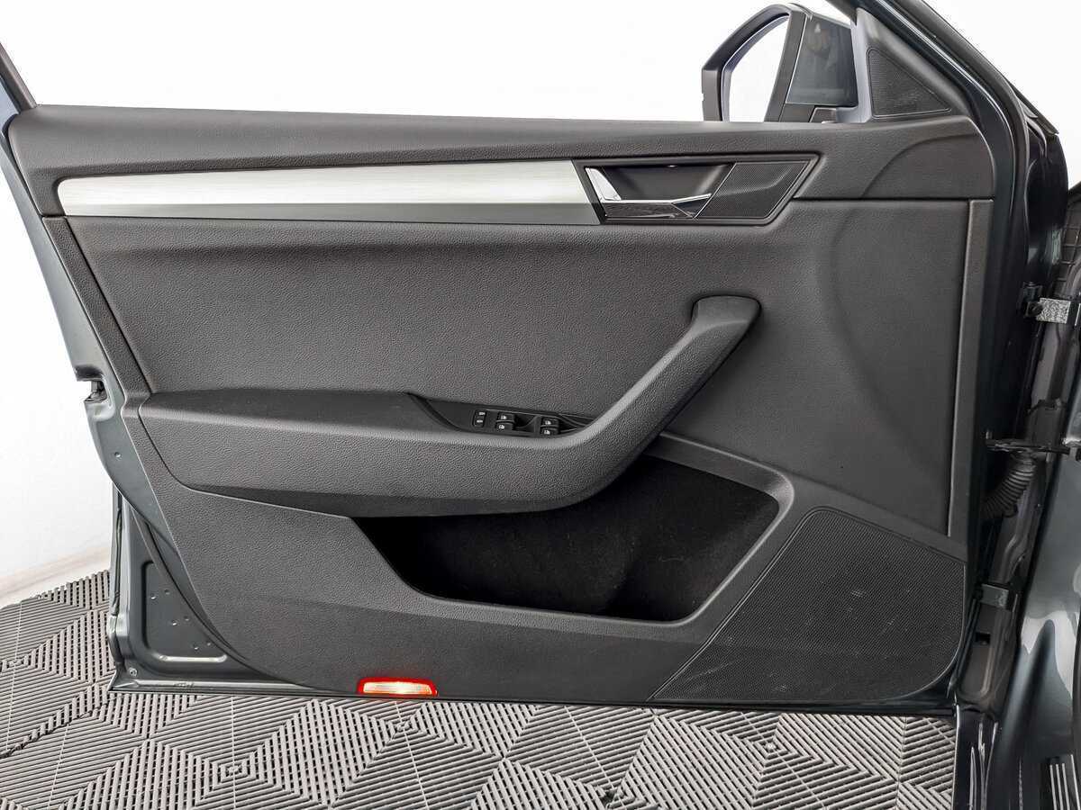 Skoda Superb б/у, 2018, Роботизированная. Фото: #14