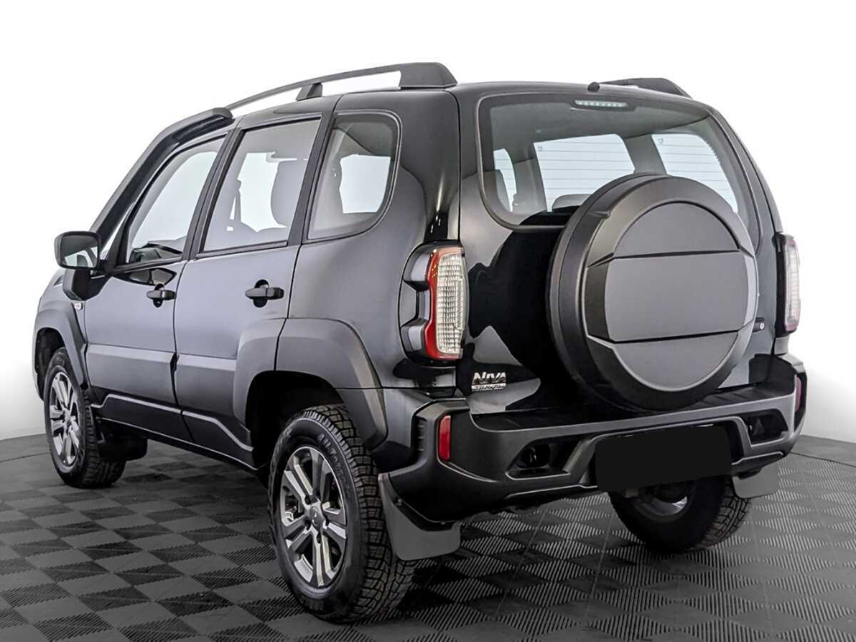 Lada (ВАЗ) Niva б/у, 2023, Механическая. Фото: #5