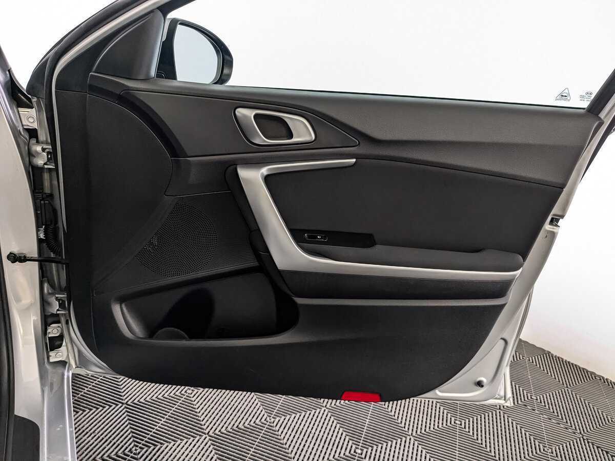 Kia Ceed б/у, 2020, Механическая. Фото: #19