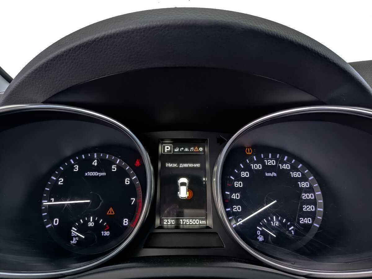 Hyundai Santa Fe б/у, 2017, Автоматическая. Фото: #11