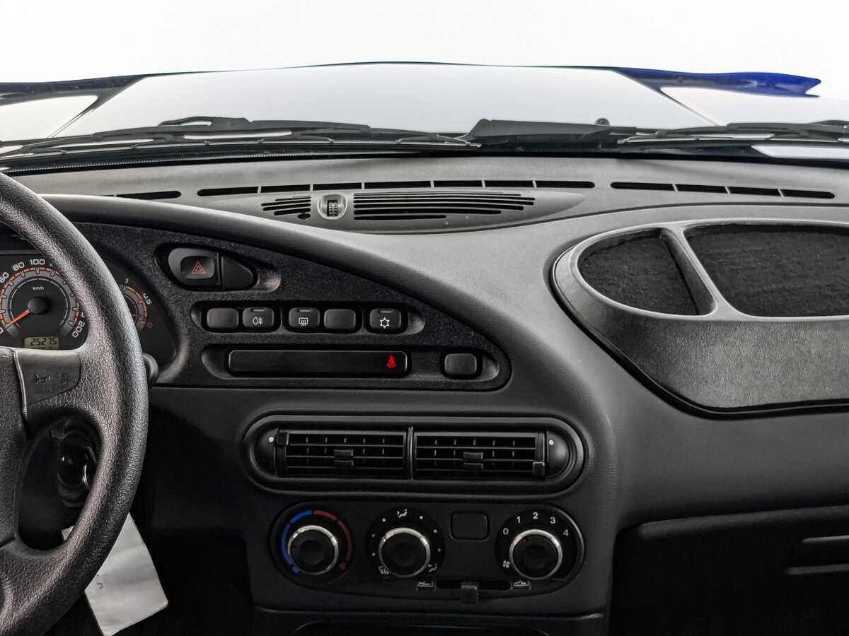 Lada (ВАЗ) Niva б/у, 2023, Механическая. Фото: #11