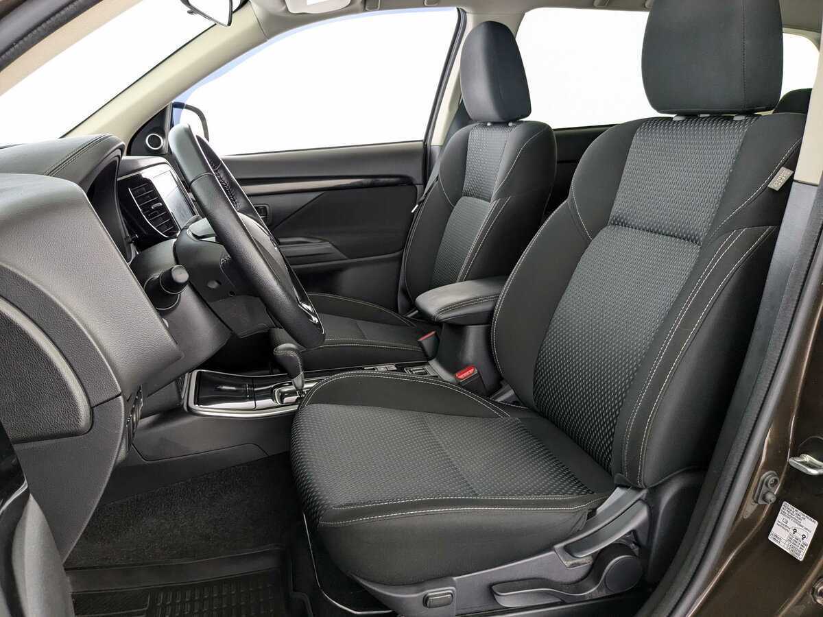 Mitsubishi Outlander б/у, 2022, Вариатор. Фото: #11