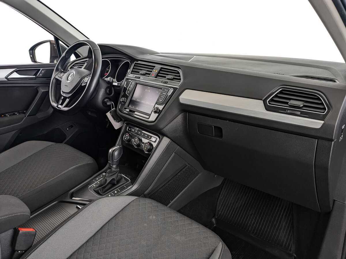 Volkswagen Tiguan б/у, 2017, Роботизированная. Фото: #8