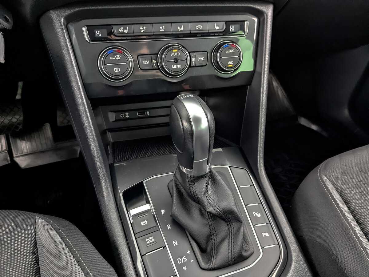 Volkswagen Tiguan б/у, 2017, Роботизированная. Фото: #21