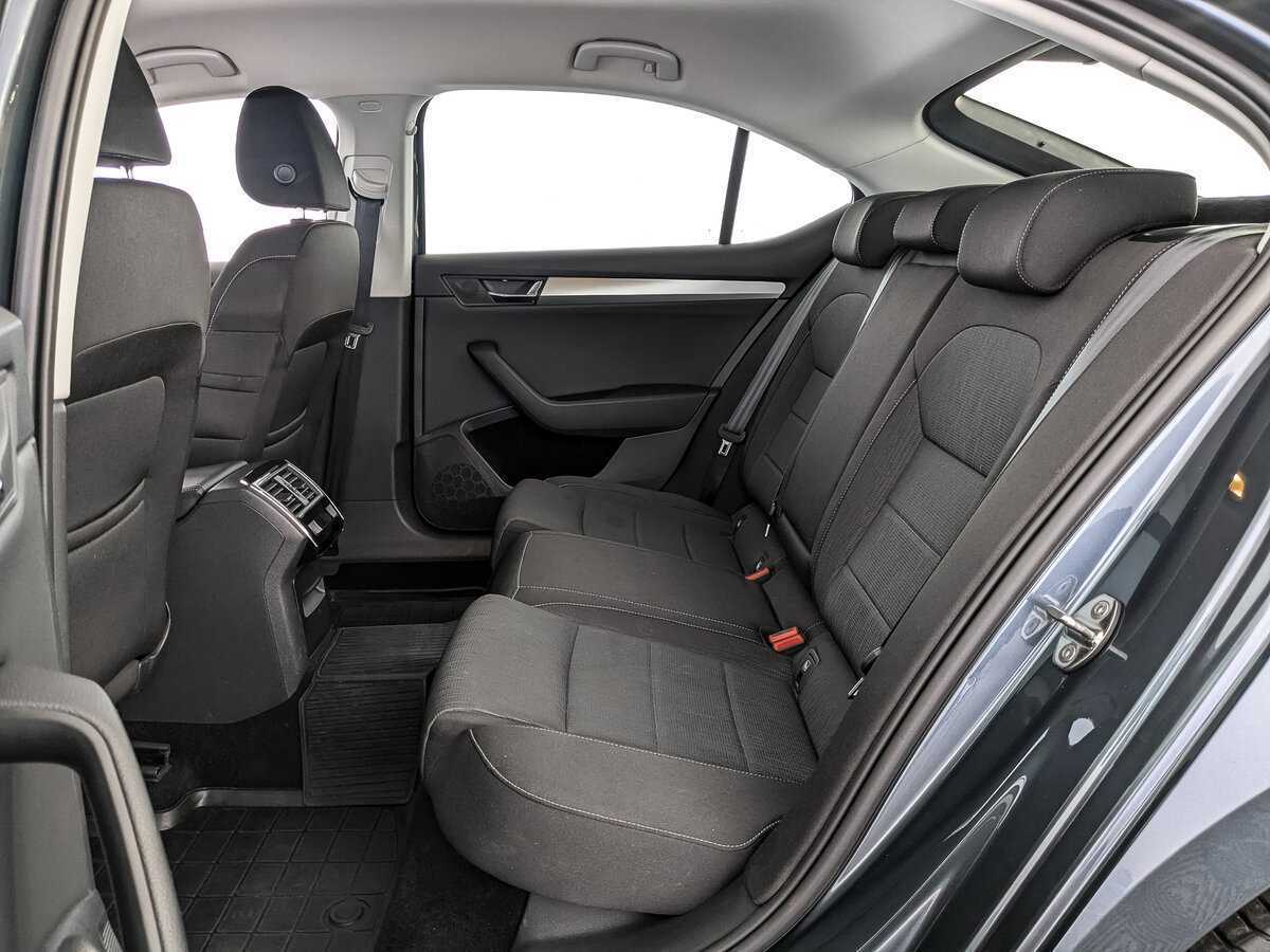 Skoda Superb б/у, 2019, Роботизированная. Фото: #13