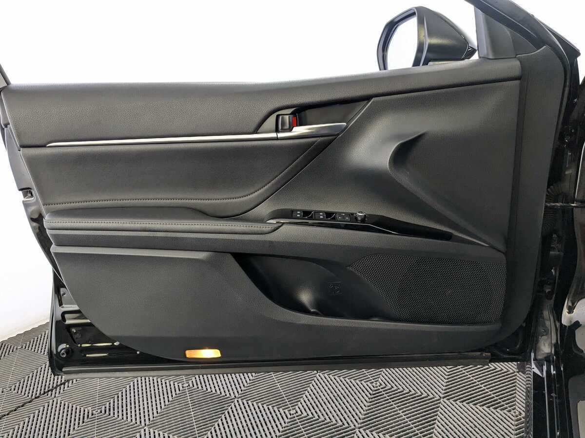 Toyota Camry б/у, 2020, Автоматическая. Фото: #11