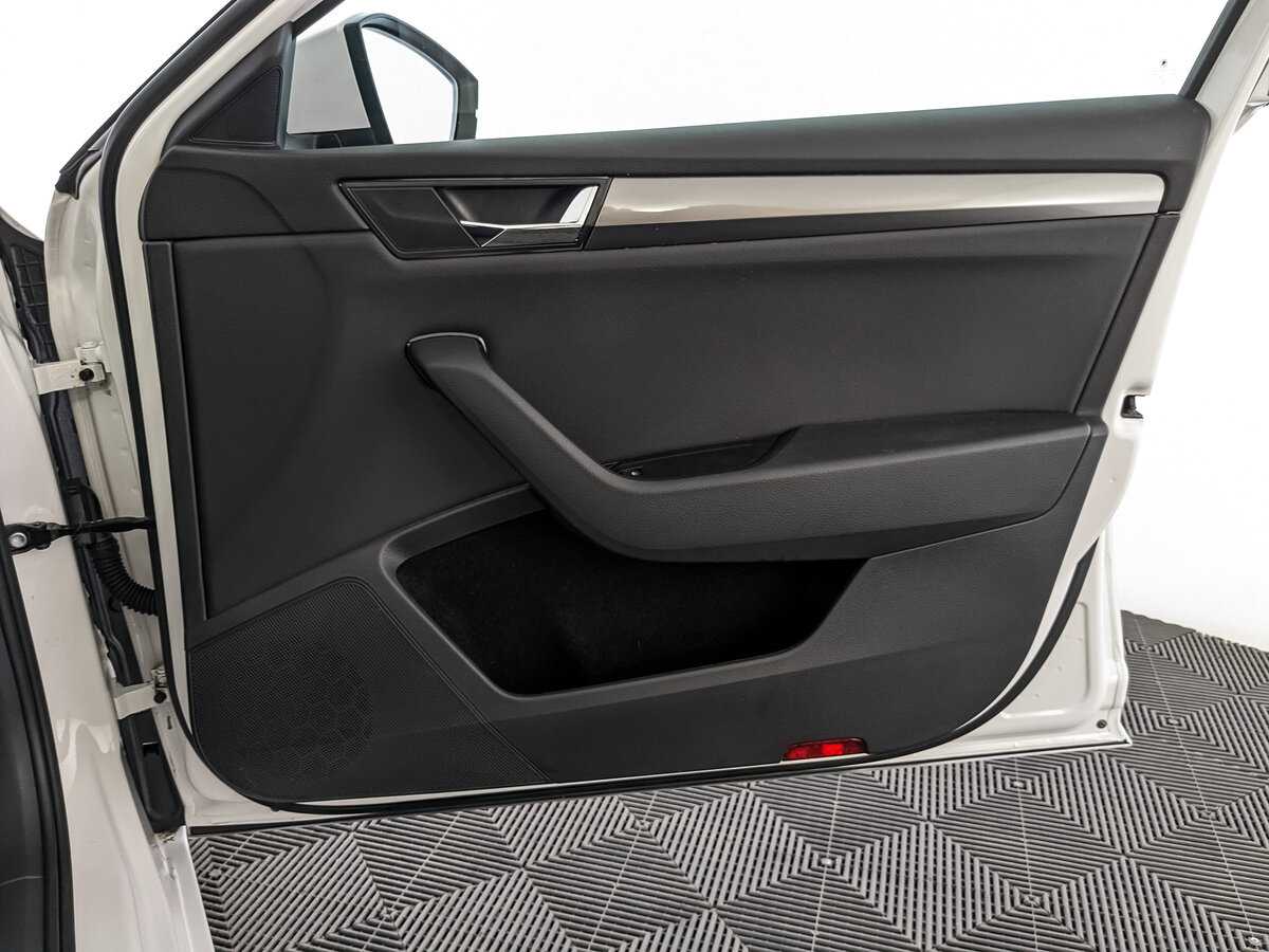 Skoda Superb б/у, 2021, Роботизированная. Фото: #20