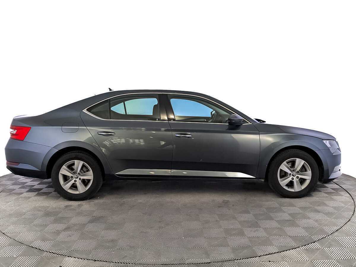 Skoda Superb б/у, 2018, Роботизированная. Фото: #3