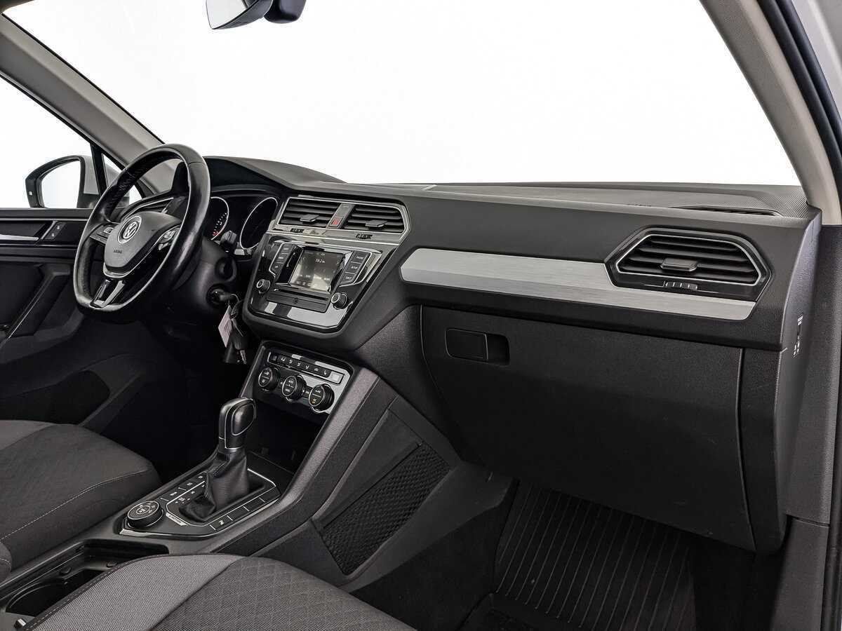 Volkswagen Tiguan б/у, 2017, Роботизированная. Фото: #8