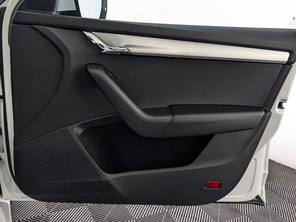 Skoda Octavia б/у, 2020, Роботизированная. Фото: #19