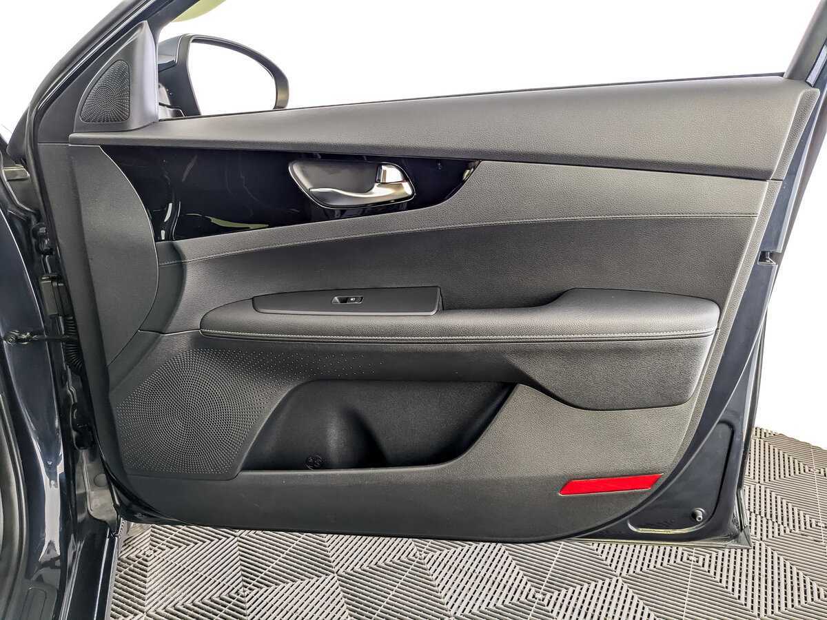 Kia Cerato б/у, 2021, Автоматическая. Фото: #19