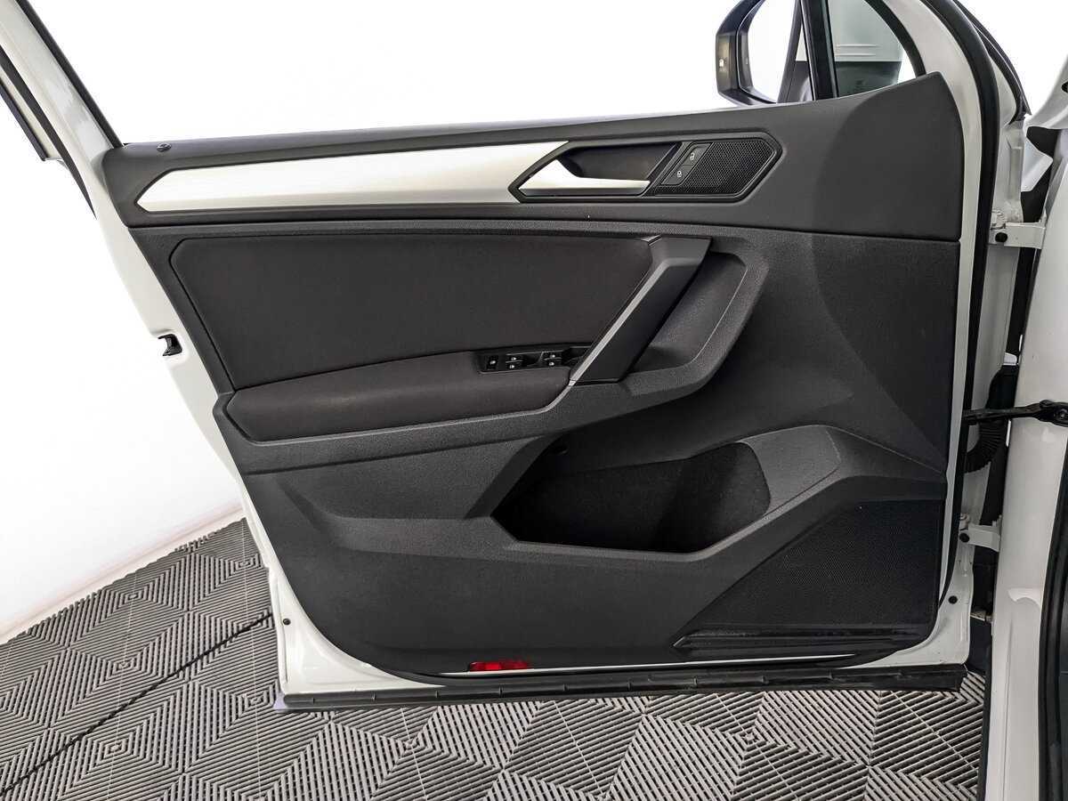 Volkswagen Tiguan б/у, 2018, Роботизированная. Фото: #14