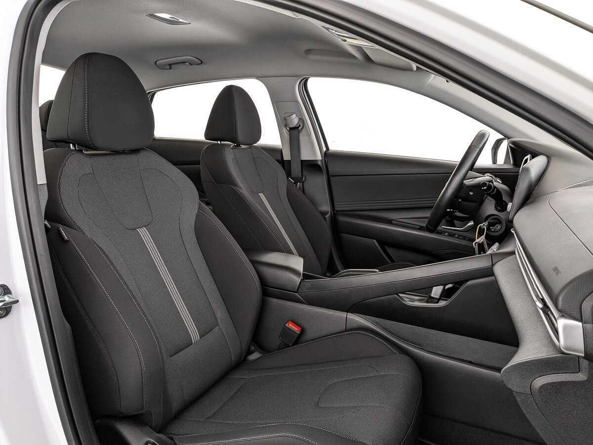 Hyundai Elantra б/у, 2022, Автоматическая. Фото: #19