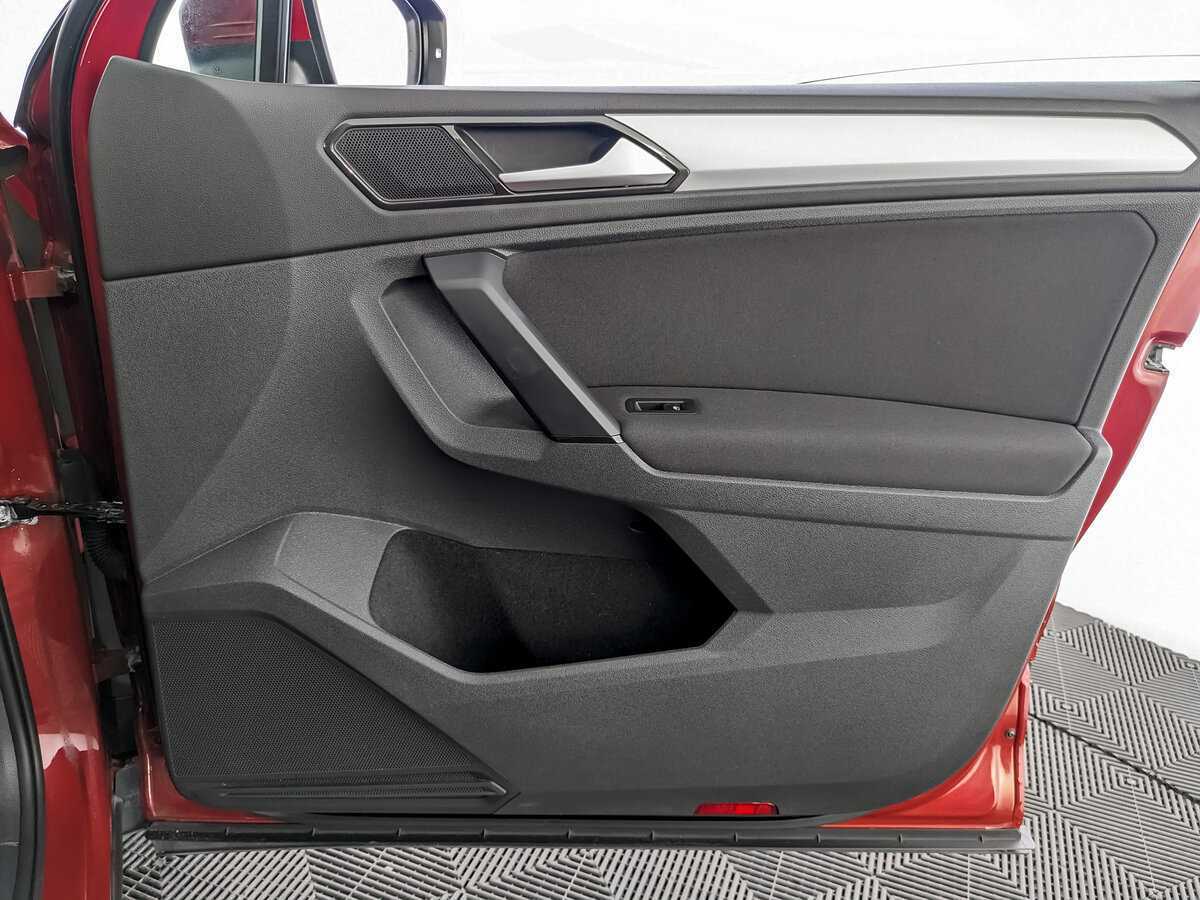 Volkswagen Tiguan б/у, 2017, Роботизированная. Фото: #18