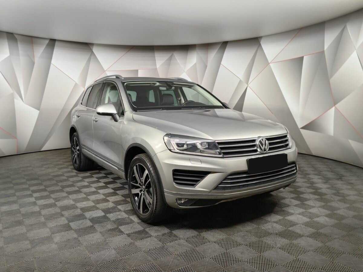 Volkswagen Touareg б/у, 2017, Автоматическая. Фото: #2