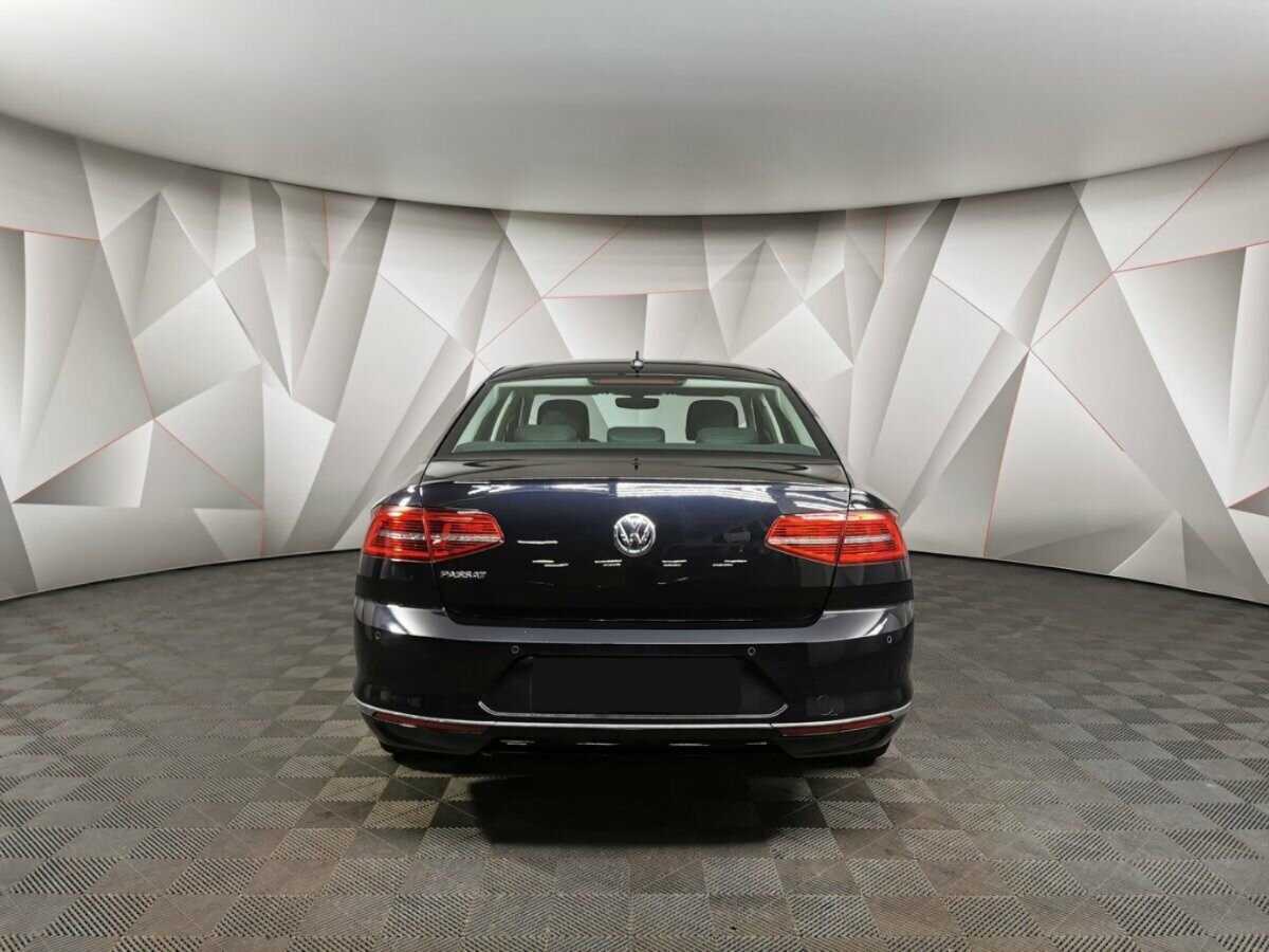 Volkswagen Passat б/у, 2019, Роботизированная. Фото: #7