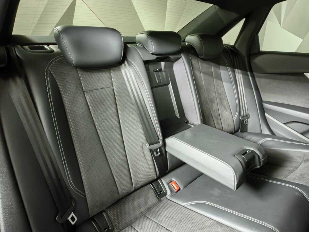 Audi A4 б/у, 2017, Роботизированная. Фото: #12