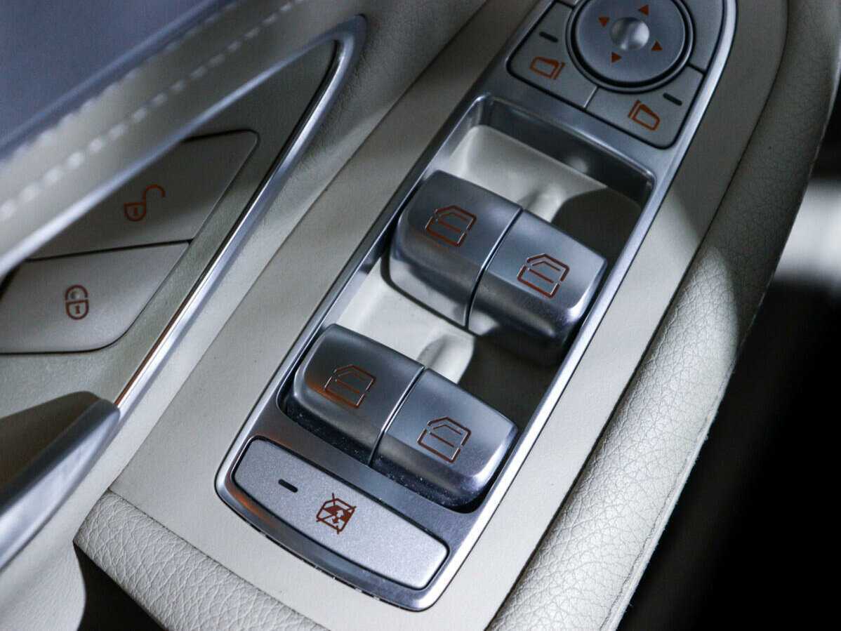 Mercedes-Benz C-Класс б/у, 2015, Автоматическая. Фото: #15