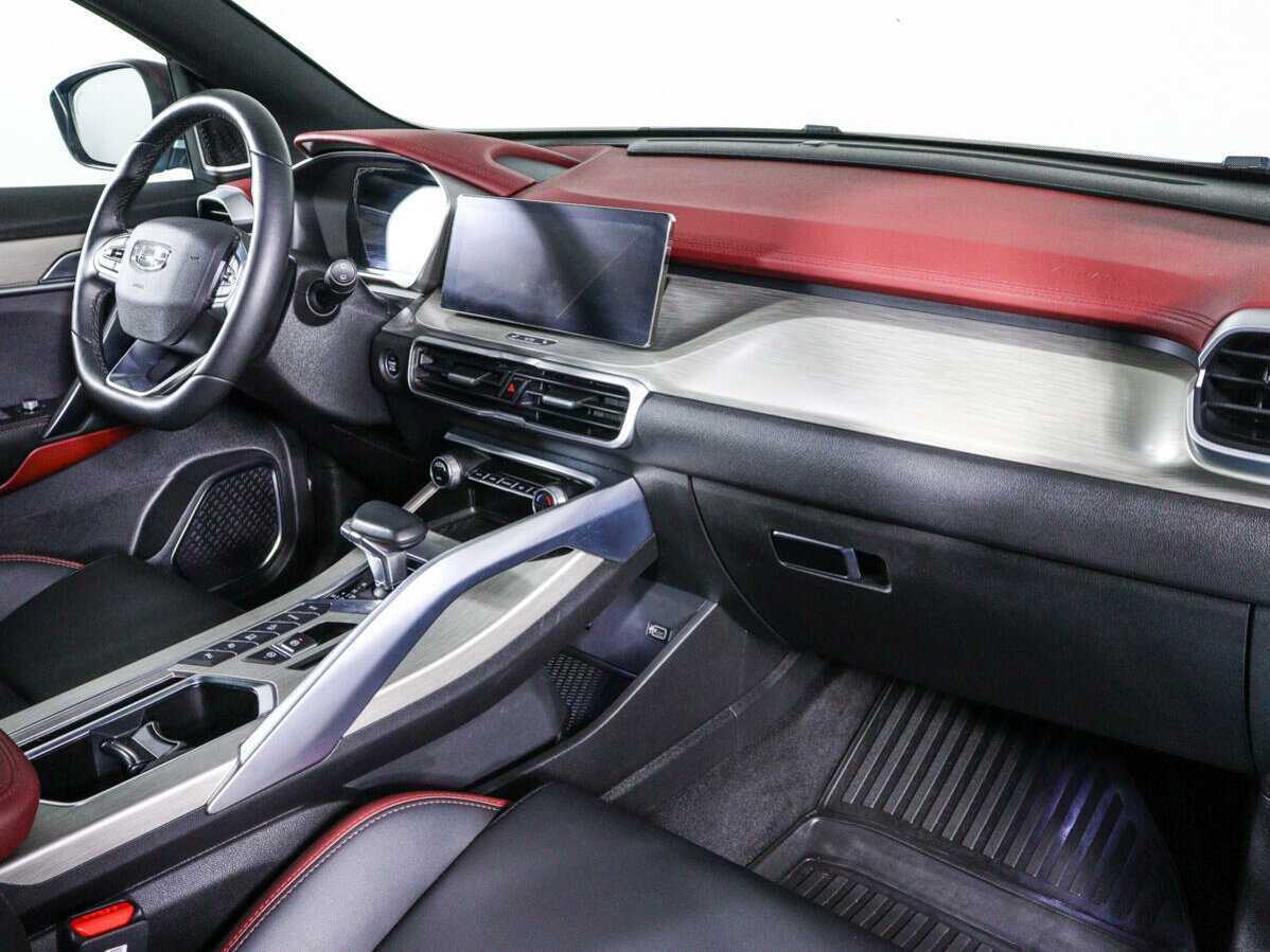 Geely Coolray б/у, 2023, Роботизированная. Фото: #6