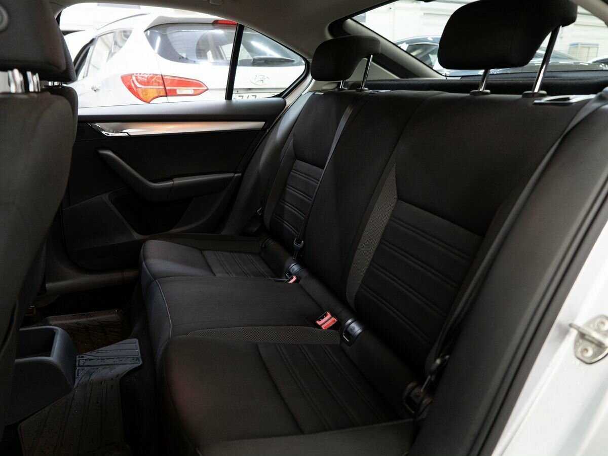 Skoda Octavia б/у, 2018, Роботизированная. Фото: #6