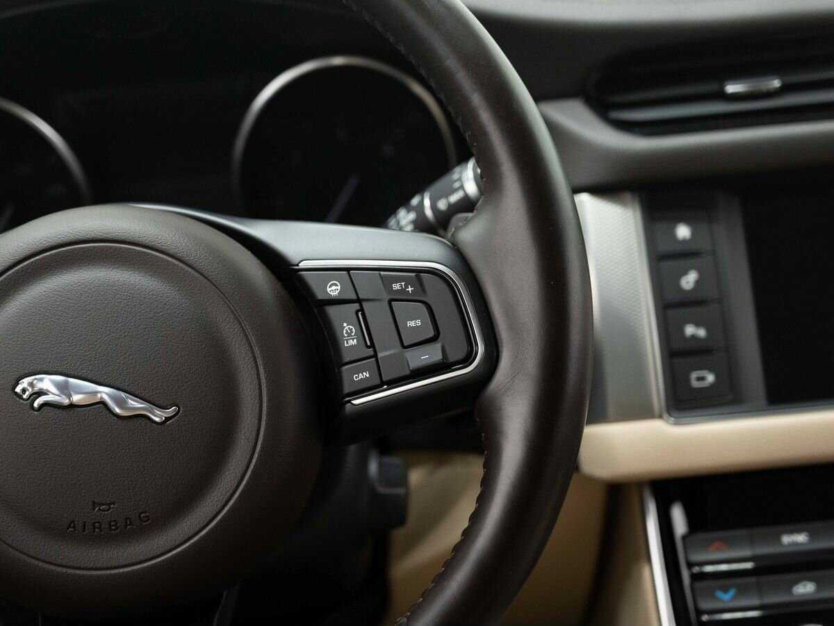 Jaguar XF б/у, 2017, Автоматическая. Фото: #18