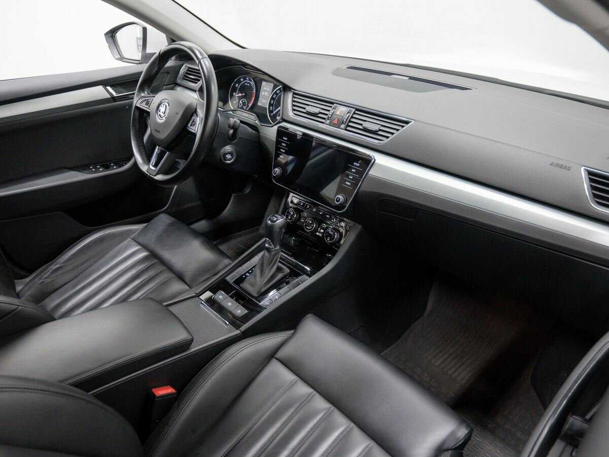 Skoda Superb б/у, 2018, Роботизированная. Фото: #6