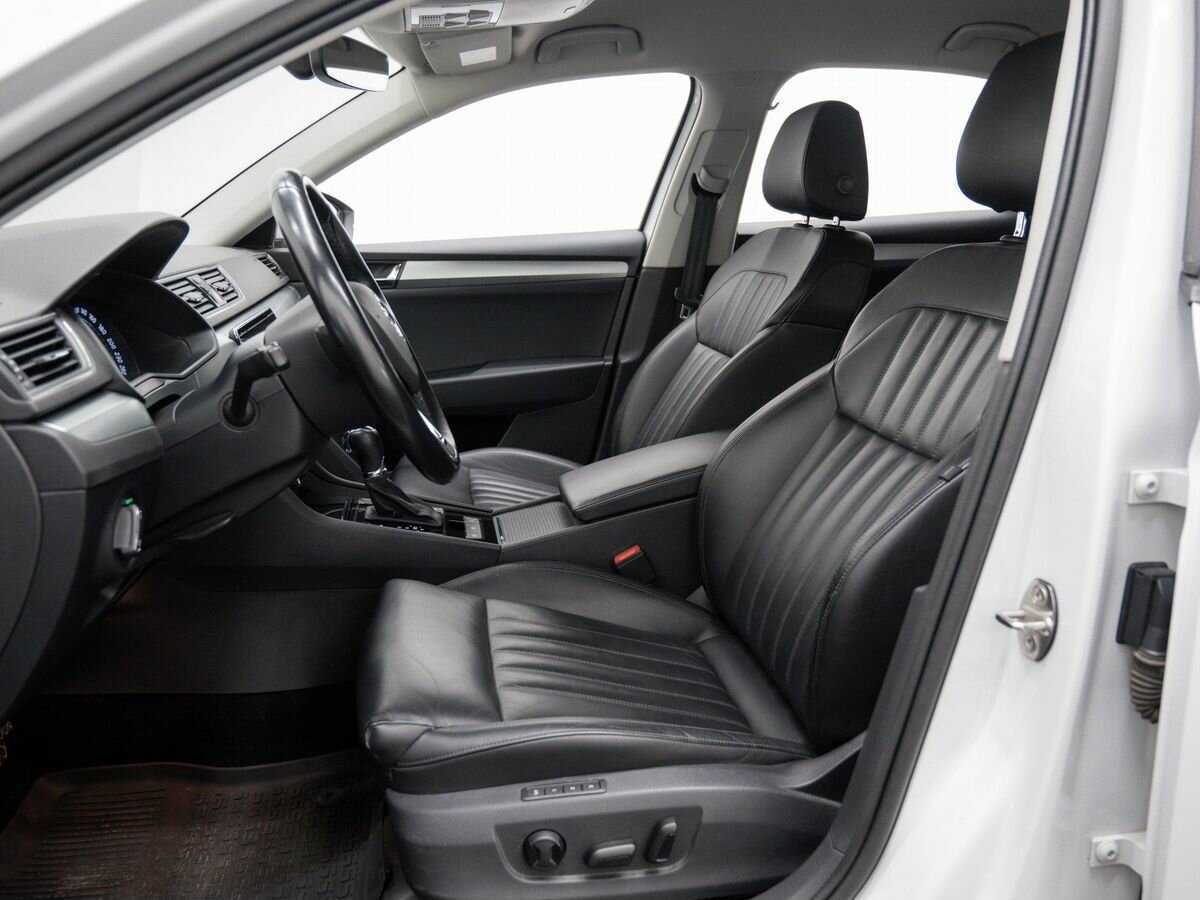 Skoda Superb б/у, 2018, Роботизированная. Фото: #14