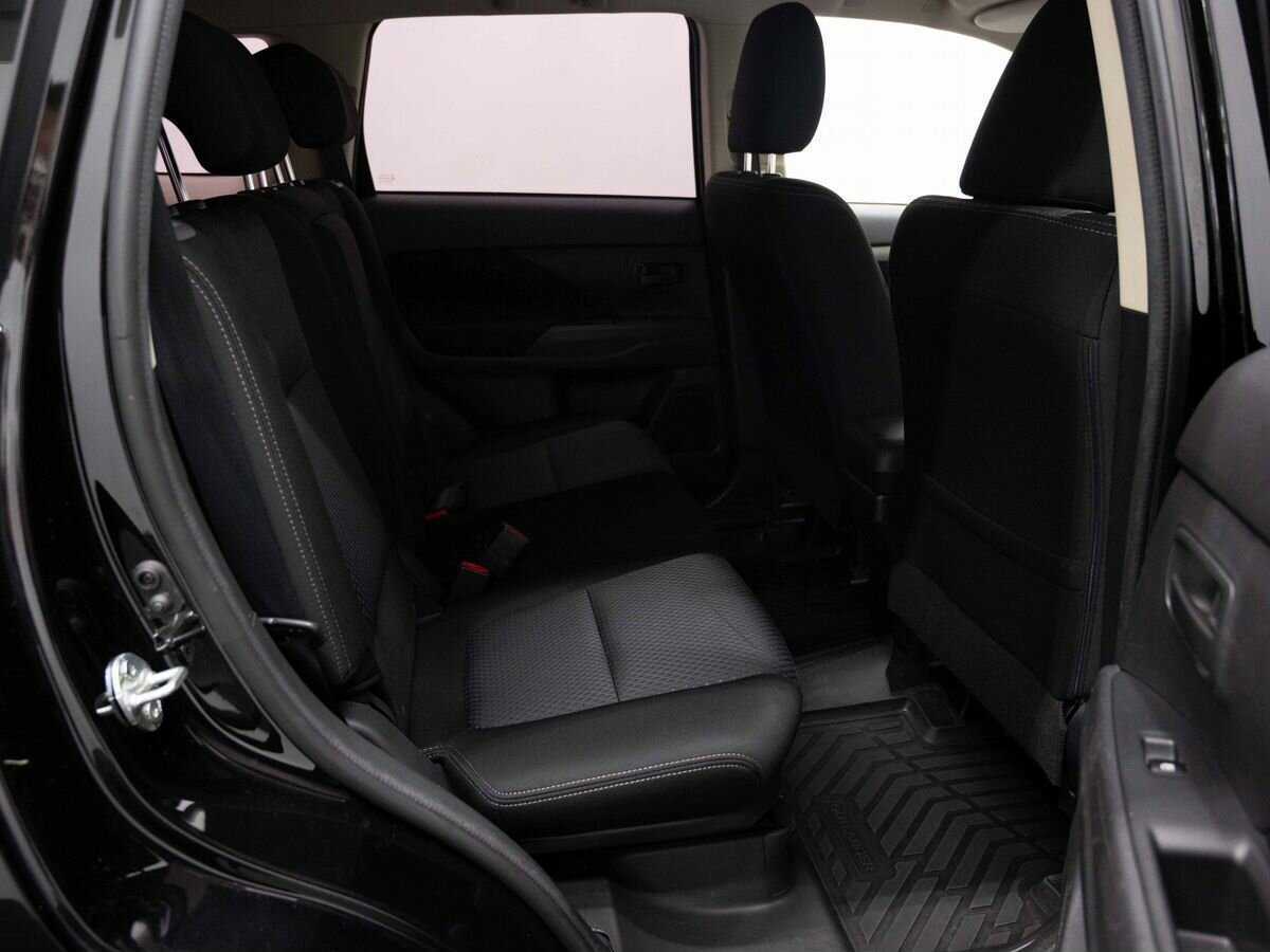 Mitsubishi Outlander б/у, 2018, Вариатор. Фото: #9