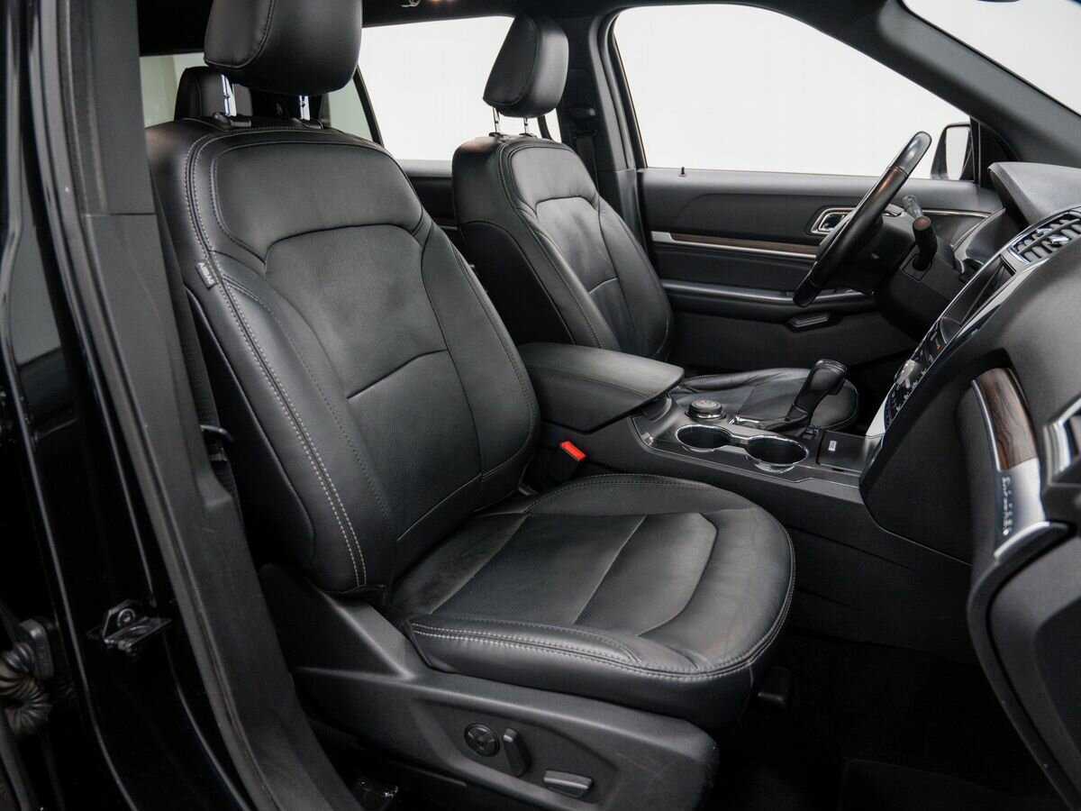 Ford Explorer б/у, 2018, Автоматическая. Фото: #7