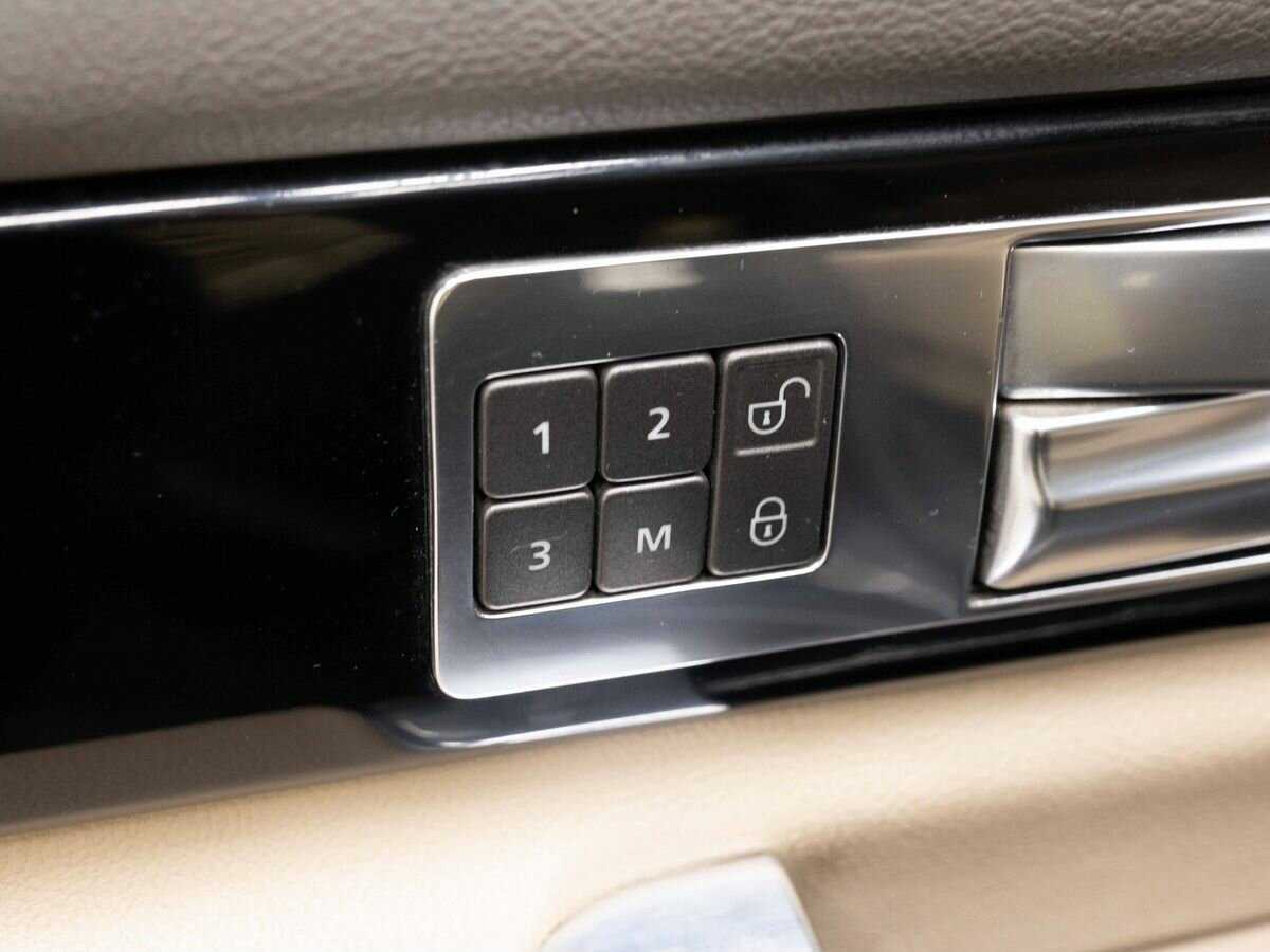 Land Rover Discovery б/у, 2014, Автоматическая. Фото: #21