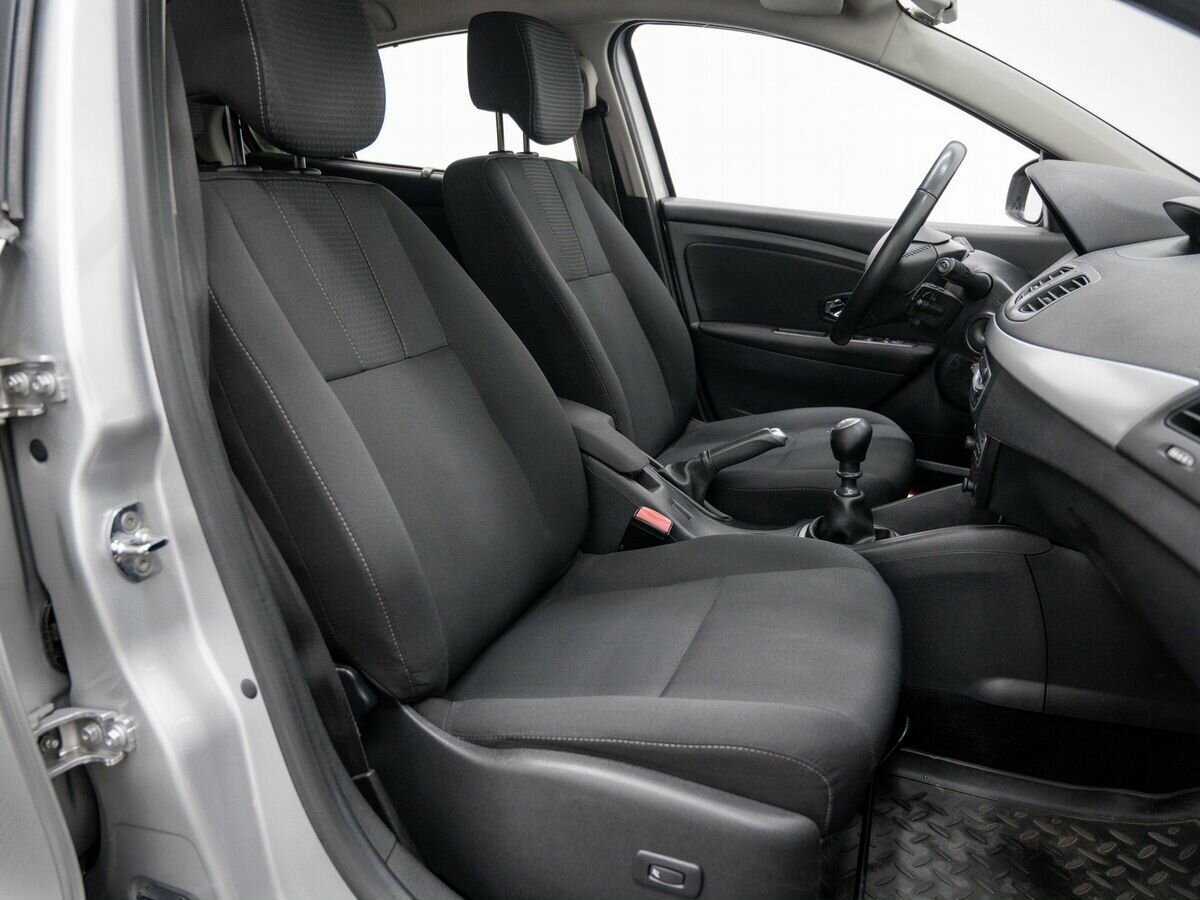 Renault Fluence б/у, 2013, Механическая. Фото: #7
