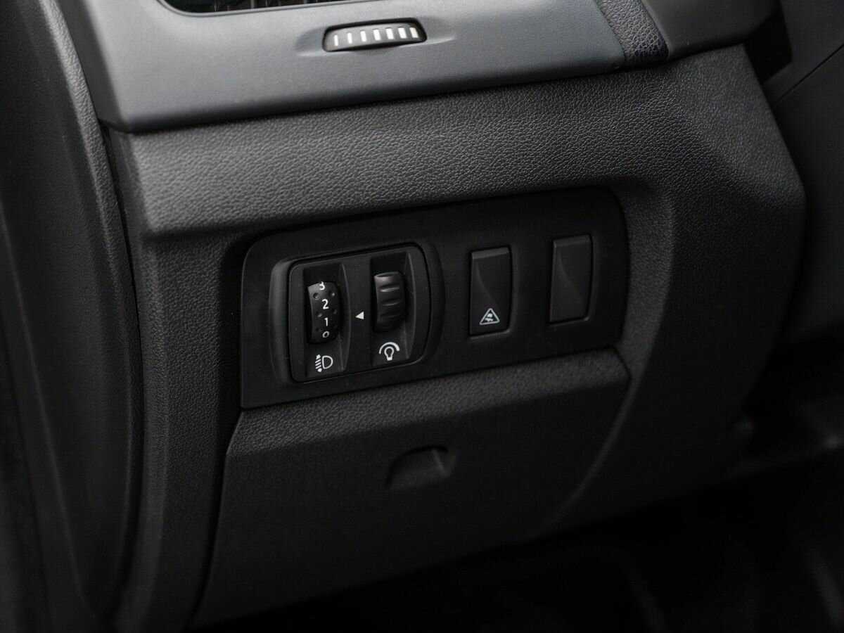 Renault Fluence б/у, 2013, Механическая. Фото: #15