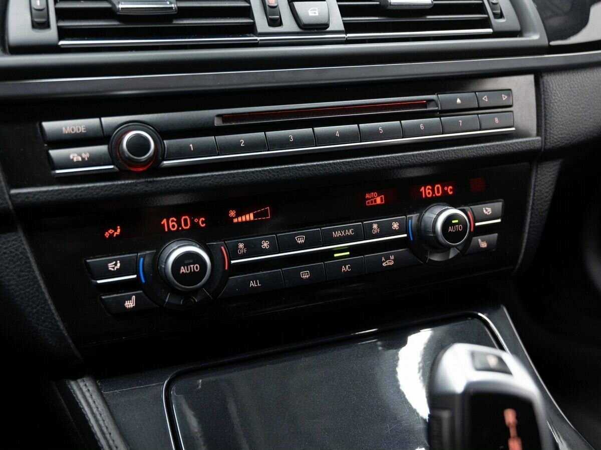 BMW 5 серии б/у, 2012, Автоматическая. Фото: #17