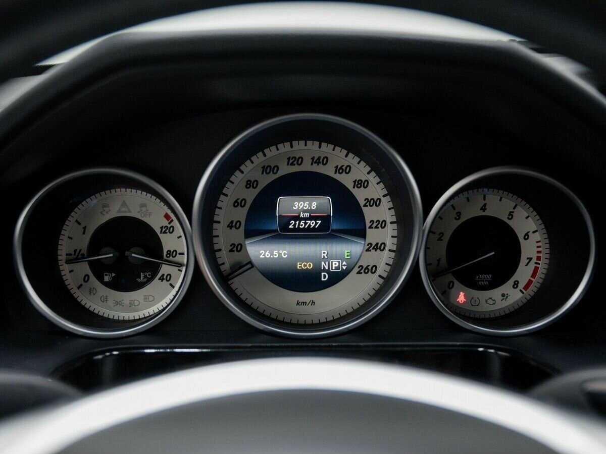 Mercedes-Benz E-Класс б/у, 2013, Автоматическая. Фото: #20