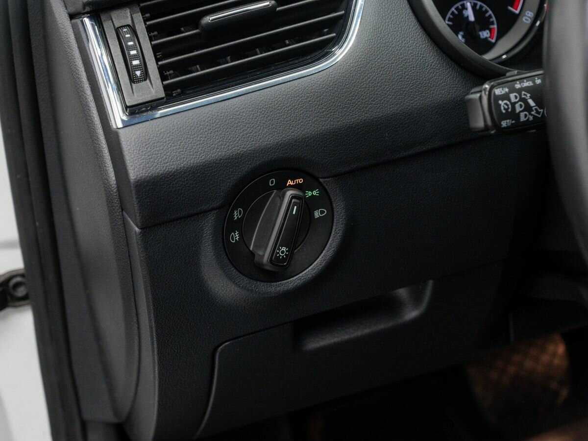 Skoda Octavia б/у, 2018, Роботизированная. Фото: #13