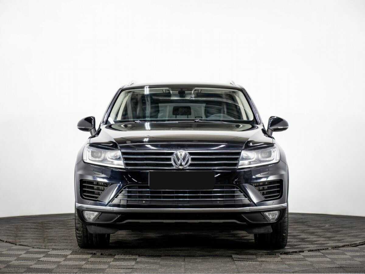 Volkswagen Touareg б/у, 2016, Автоматическая. Фото: #1